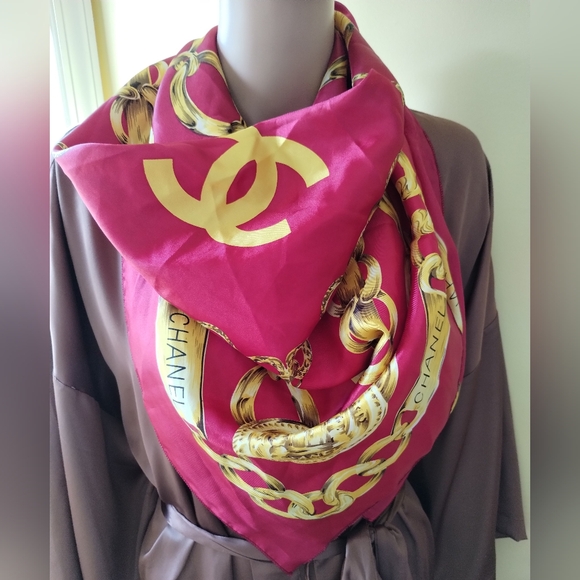 Vintage CHANEL Burgundy and Gold Chain Silk Scarf - Picture 1 of 14